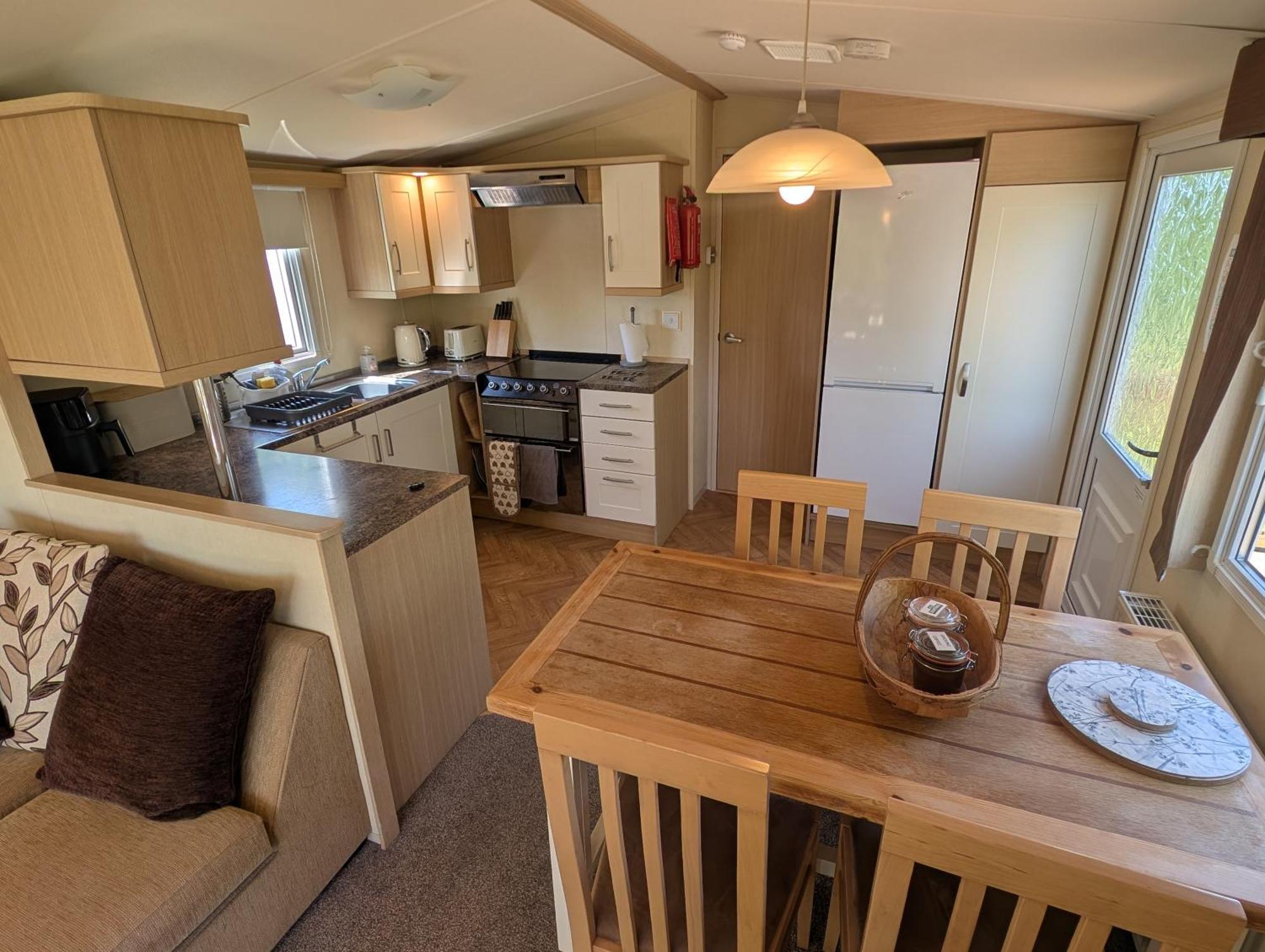 Red Squirrel Holiday Home In The Countryside, 10 Mins To Lligwy Beach Llandyfrydog Buitenkant foto